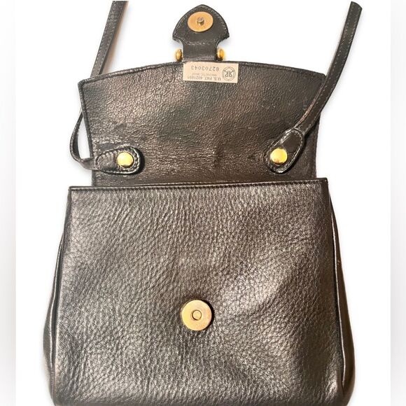 Vintage Furla  Black Leather Crossbody Bag with Gold Hardware - Picture 4 of 7